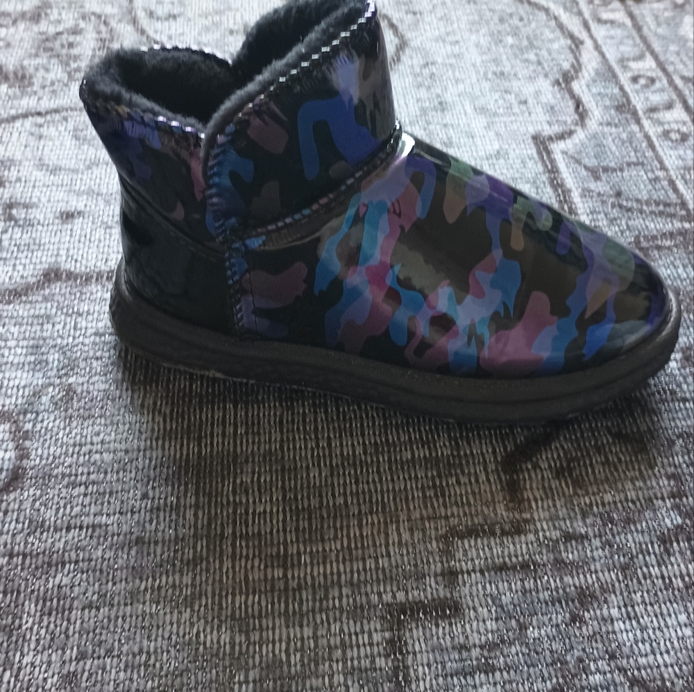 Moon Booties - Picture 7 of 8